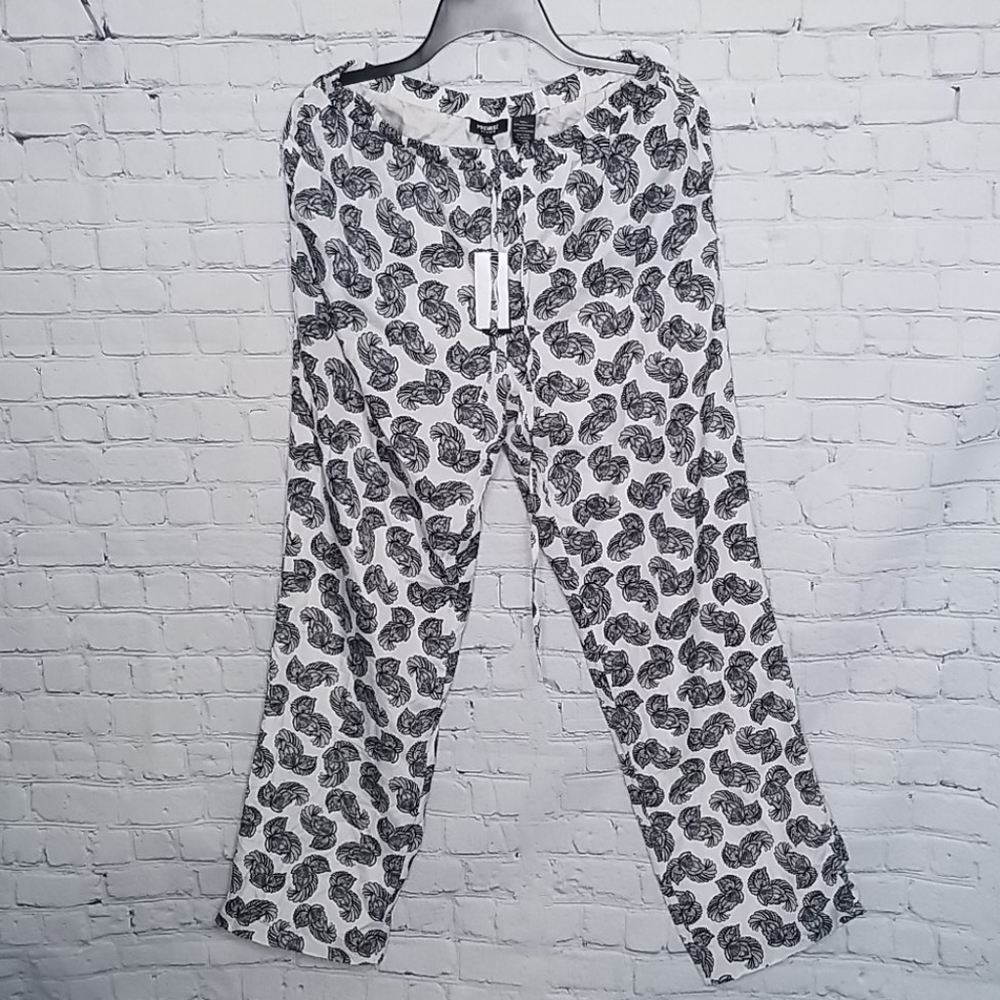 NWT Premise Studio lined patterned drawings pants